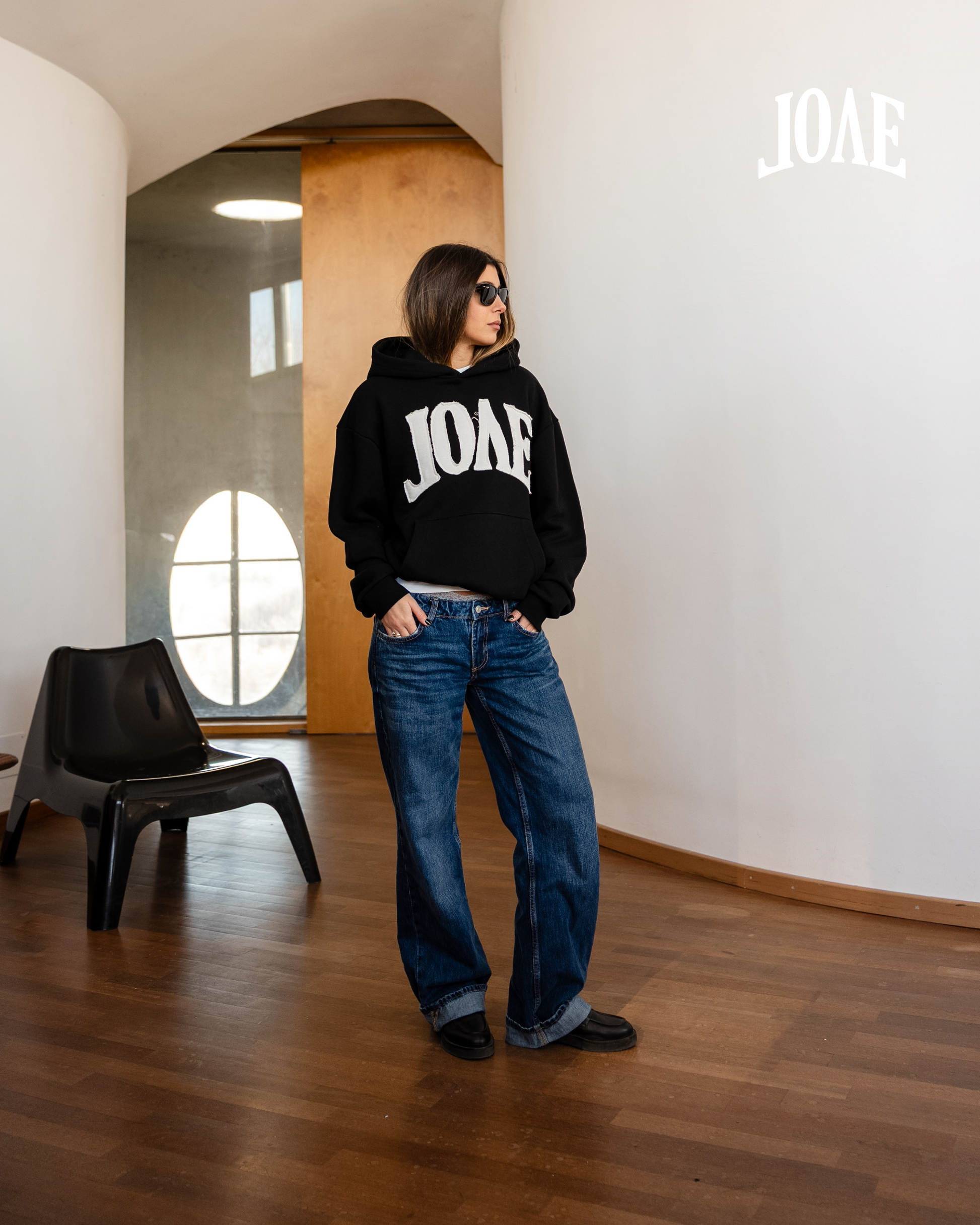 Arch Logo Hoodie Black